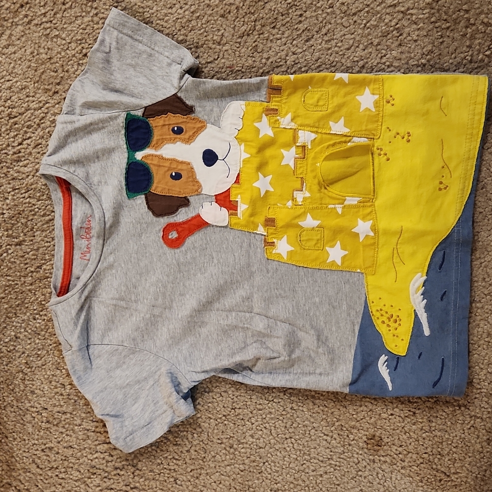 Mini Boden Peek a boo Dog T-Shirt